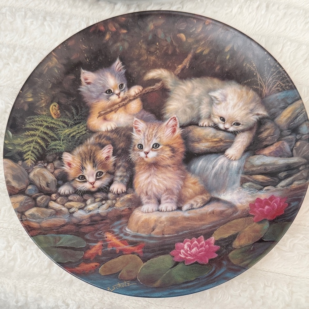 Bradford Exchange German Decorative Plate with Kittens by F Schultz
Number-5720N